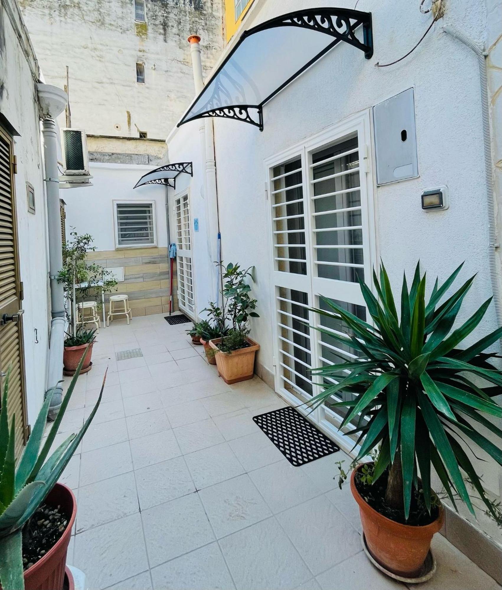 Villa La Cattaro Bari Exterior foto